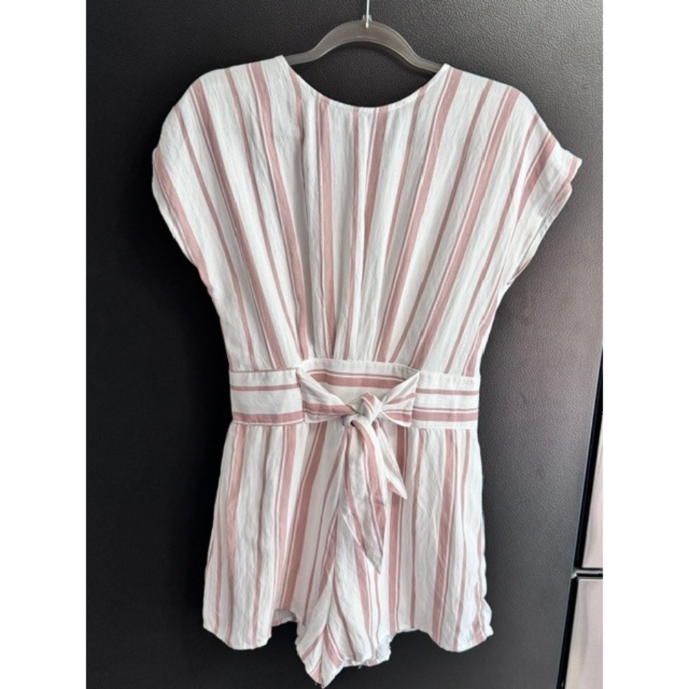 She + Sky Pink White Striped Tie Waist Romper Large Womens casual pastel party